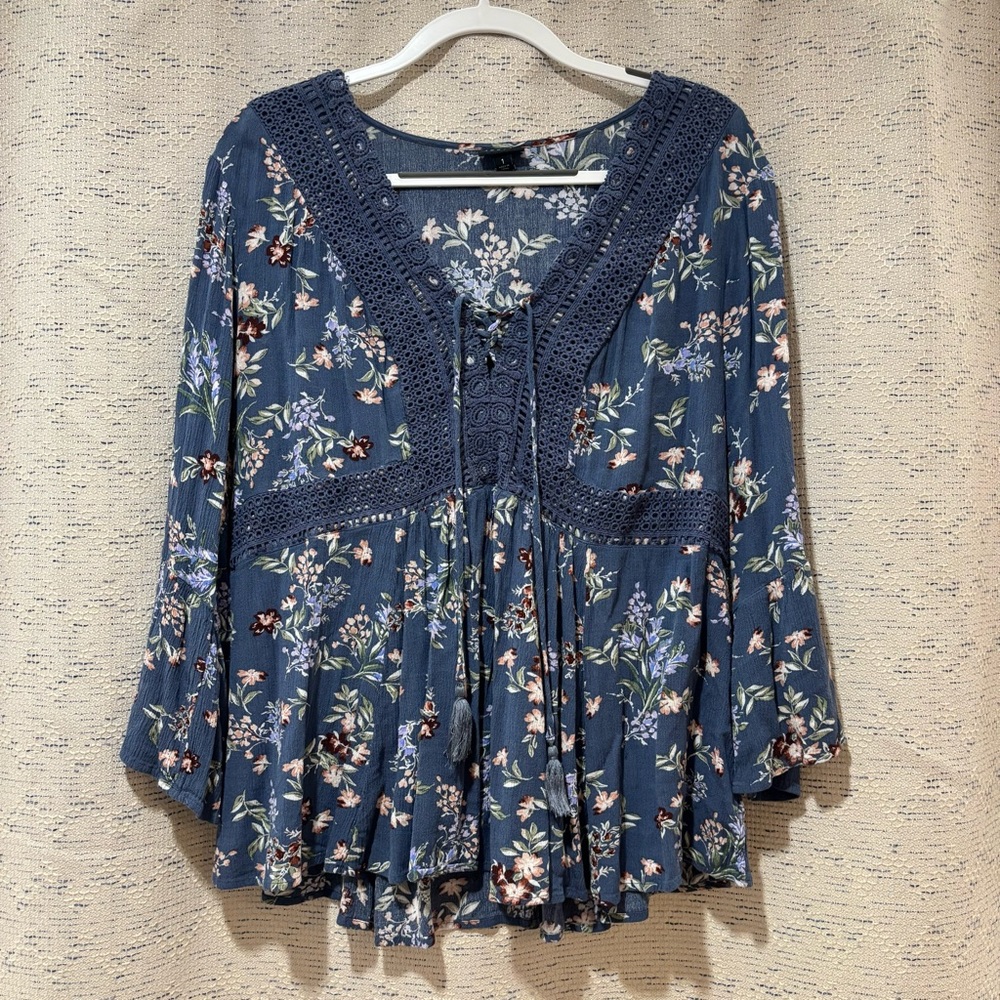 Torrid Indigo Floral Long Sleeve Blouse with Crochet and Lace Detail - Picture 2 of 5